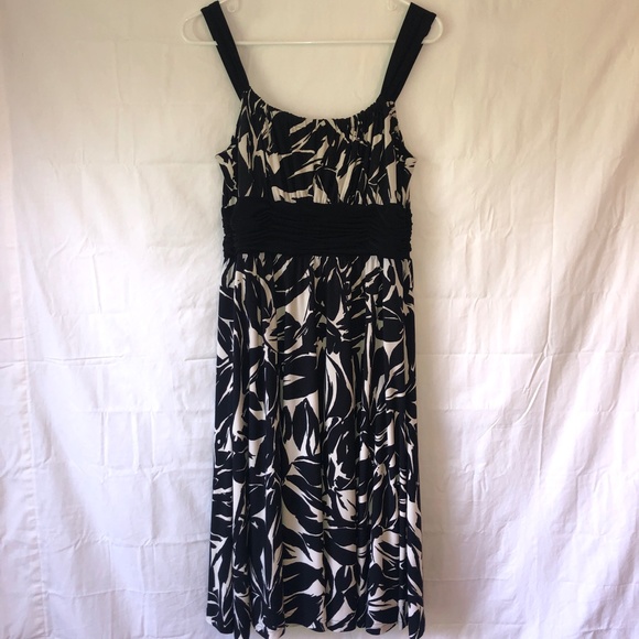 Sleeveless Black & White Dress, Jones NY, size 10 - Picture 3 of 5